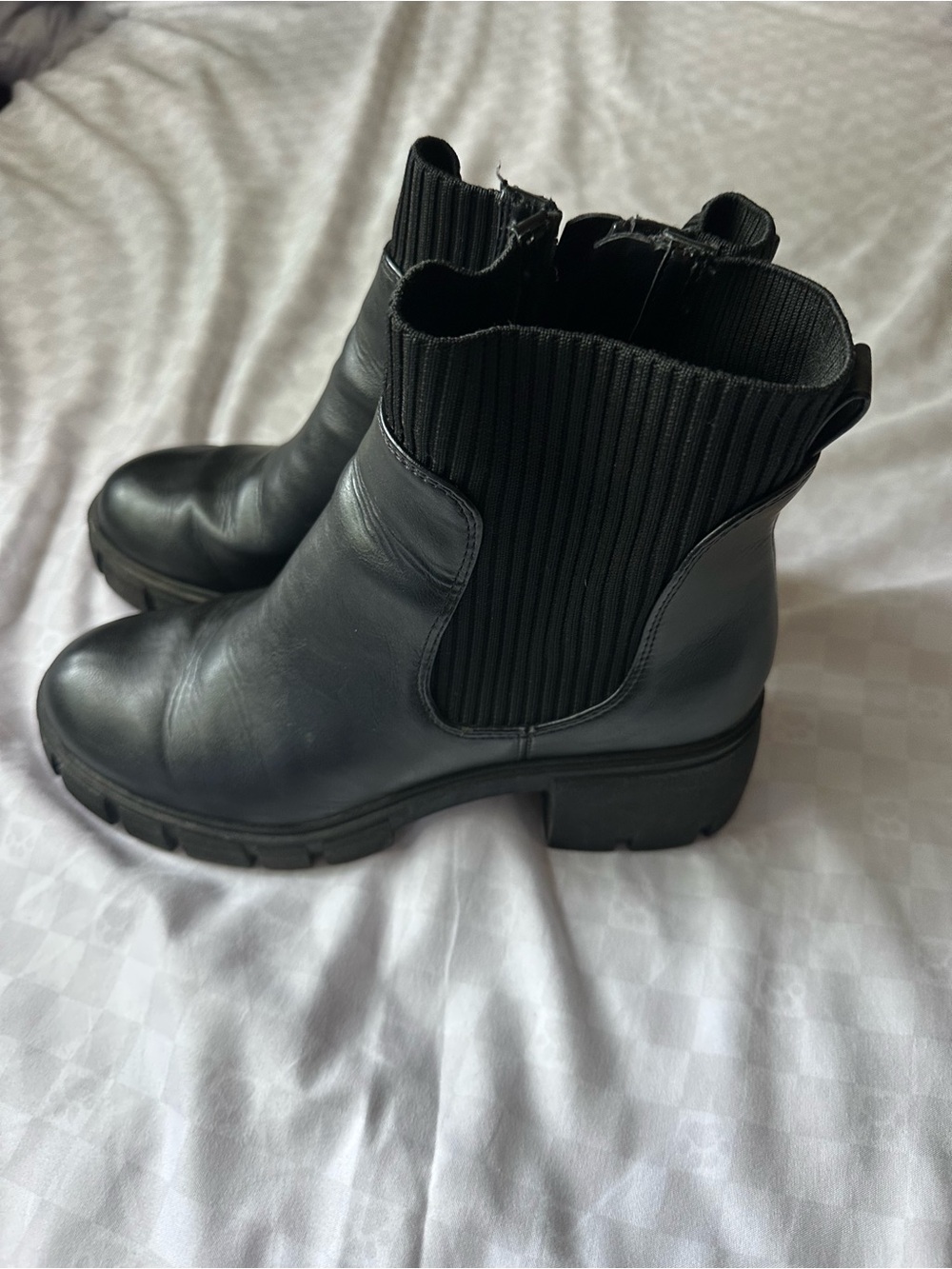 Black Chunky Lug Sole Chelsea Sock Boots Platform Block Heel Size 8.5